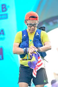 BIB: 
                            <button type="button" onclick="openModal(24886080)" class="btn btn-primary btn-sm float-right btn-popup" data-toggle="modal" data-target=".modal-high-quality">
                        <i class="fas fa-shopping-cart"></i> Add to Cart
                    </button>
                                            <button type="button" onclick="isThisMe(24886080, true)" class="btn btn-success btn-sm float-right btn-popup btn-isme hidden" data-toggle="tooltip" data-placement="bottom" title="นี่คือรูปของคุณใช่ไหม คลิกที่นี่เพื่อเอาเข้าอัลบั้ม">
                        <i class="fas fa-plus"></i> Add to album
                    </button>
                    <button type="button" onclick="isThisMe(24886080, false)" class="btn btn-warning btn-sm float-right btn-popup btn-isnotme hidden">
                        <i class="fas fa-ban"></i> Remove from album
                    </button>